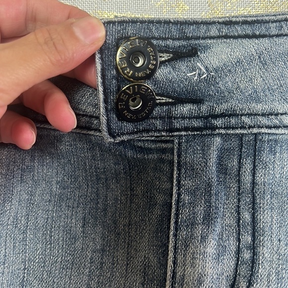 Review Women’s Light Blue Wash Denim Mini Skirt Size 31 - Picture 5 of 15